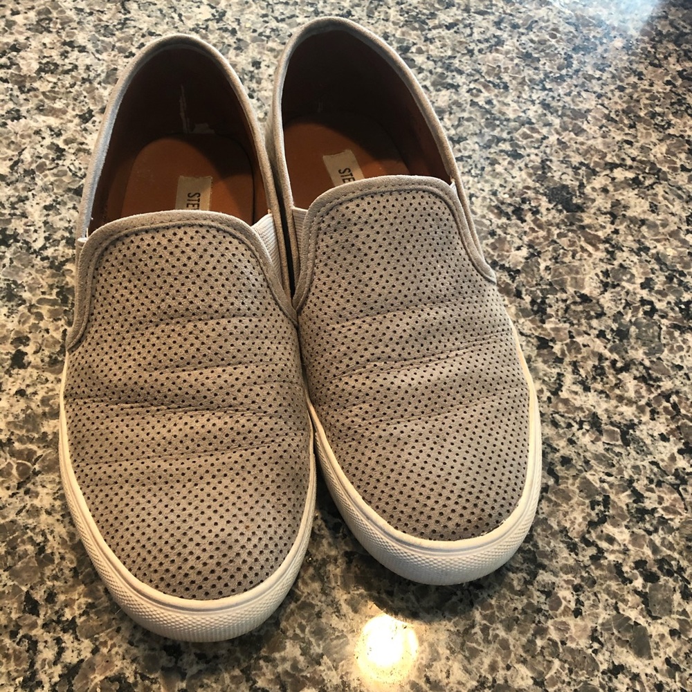 Steve Madden slip on shoes